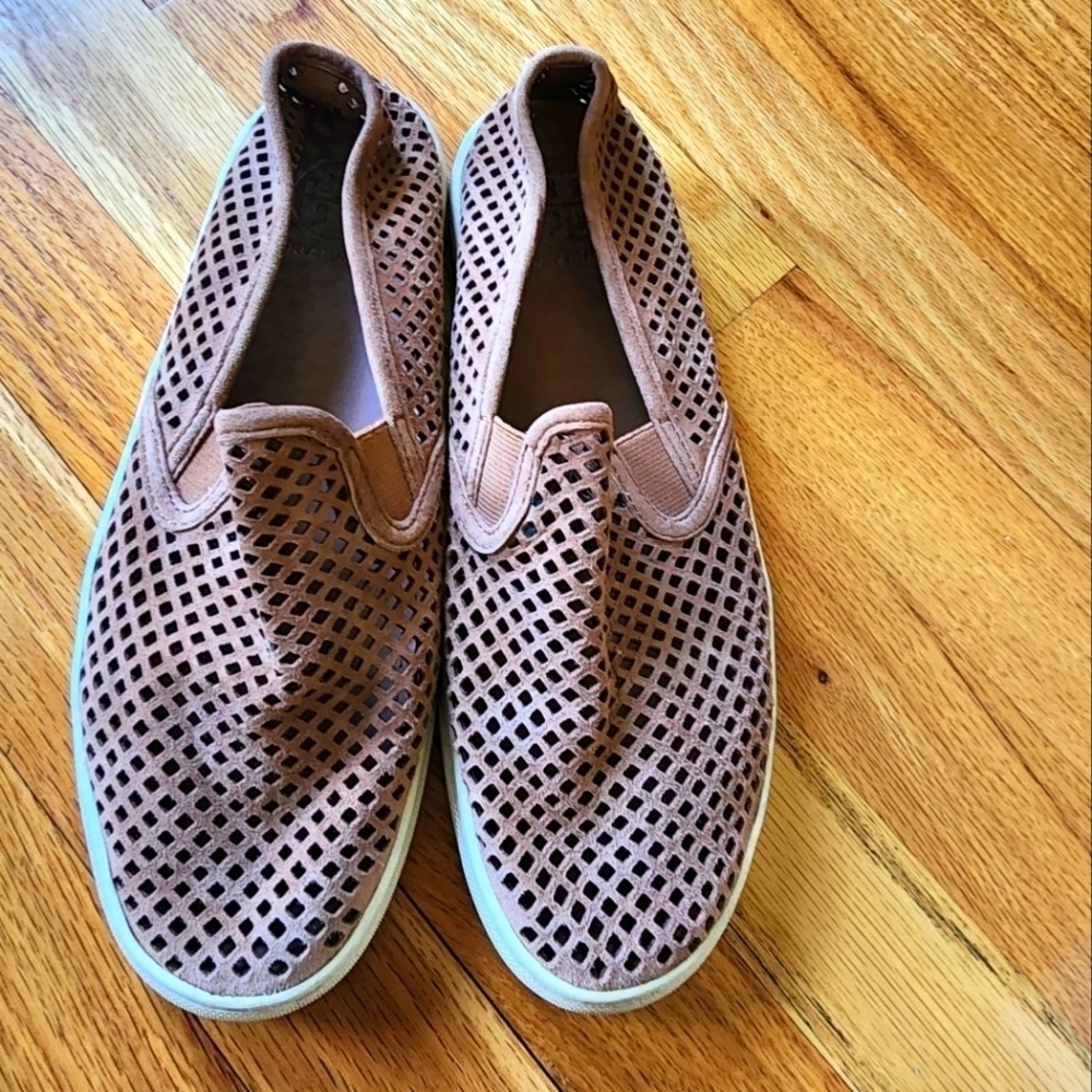 Tory Burch Jesse Perforated Leather Sneaker Slip Ons Size 8.5 Beach Coastal